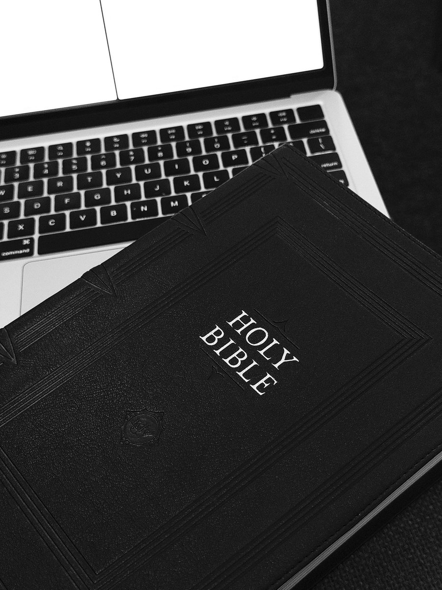 Hen Weaver tweet media