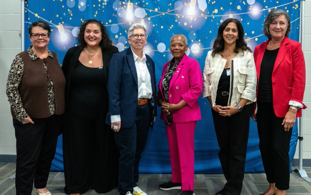 Mount Saint Vincent Alumni tweet media