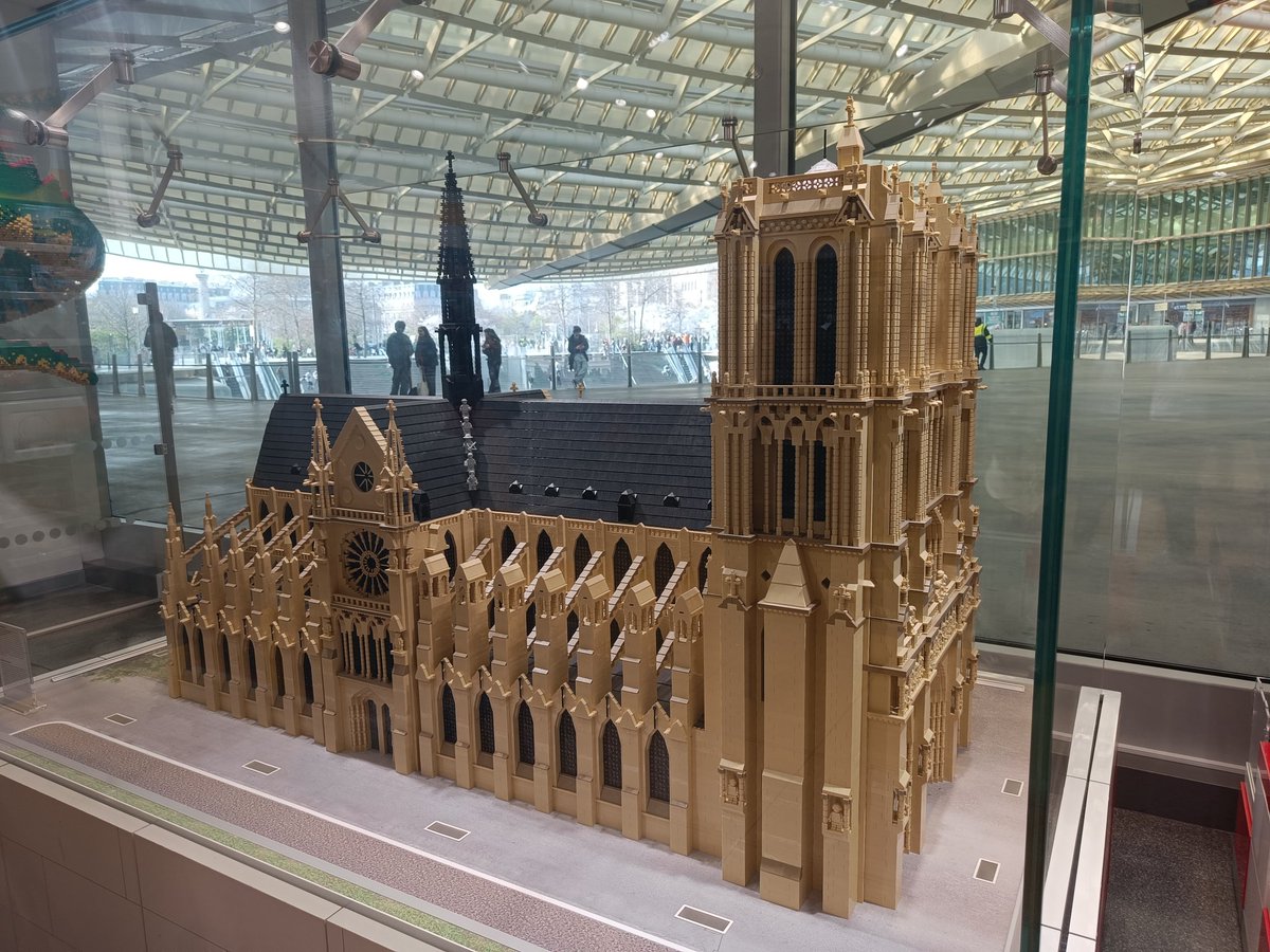 Madame Nyctalope tweet media