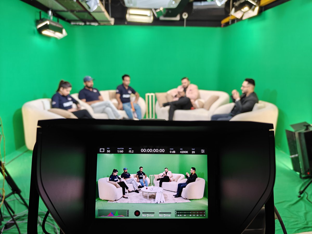 kasif15's tweet photo. Watch the thrilling transmission of the grand final of the T20 world cup @sportsdiarypk write your comments and ask questions regarding this final game
#sportsdiary #sportsdiarytransmission #t20worldcup2026 #INDvsNZ https://t.co/i6VupaIjlq