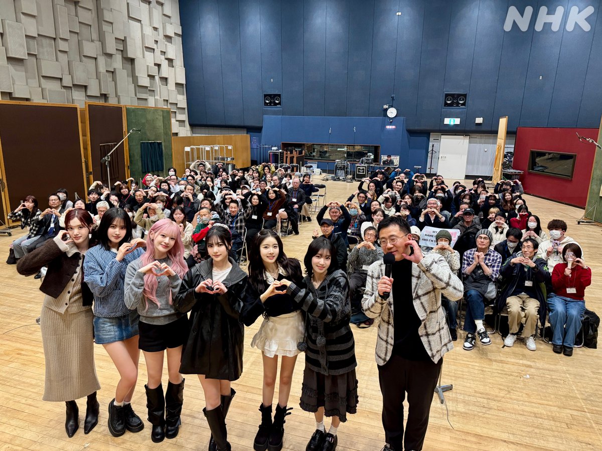 最後に、会場の皆さんと一緒に一枚！📸
#pop_a #STAYC #Sumin #Sieun #ISA #Seeun #Yoon #J

放送を聞くリンクはこちら📻🔗nhk.or.jp/radio/player/?…