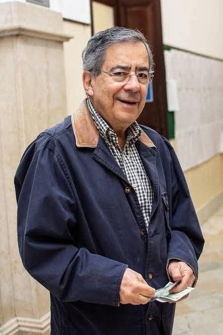 Para não esquecer!

"Quem pariu Bolsonaro foi Sérgio Moro, e quem pariu Sérgio Moro foi a Rede Globo.  Então quem pariu Bolsonaro mesmo?"

Paulo Henrique Amorim [1942-2019] em 2017.