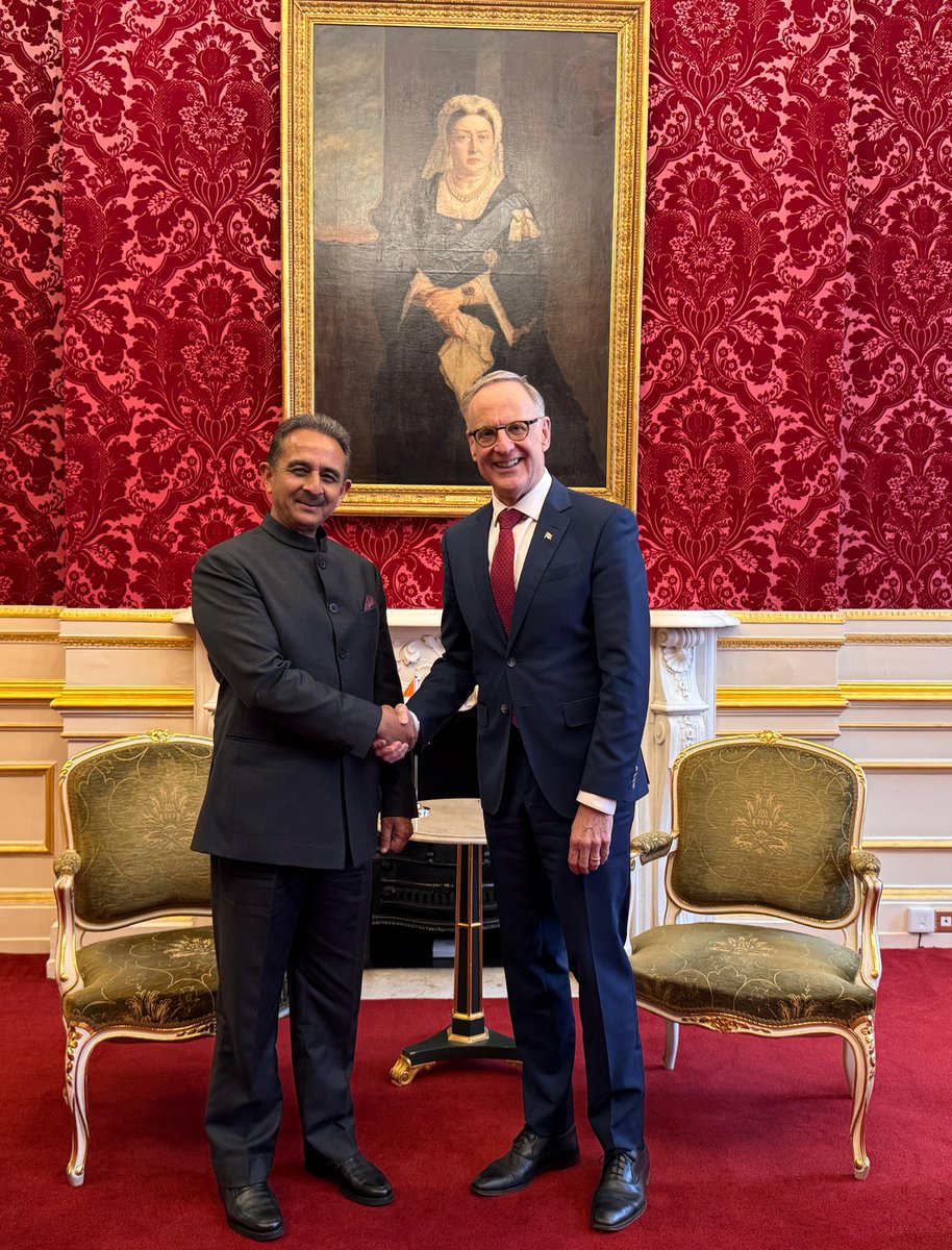 KVSinghMPGonda's tweet photo. On the sidelines of #CFAMM26, held a bilateral meeting with @Rob_Oliphant, Parliamentary Secretary to Canada’s Minister of Foreign Affairs.
Building on the recent renewed momentum in India–Canada ties and Prime Minister @MarkJCarney’s visit to India, the discussions focused on strengthening bilateral engagement and advancing cooperation in areas of mutual interest.
@HCI_London