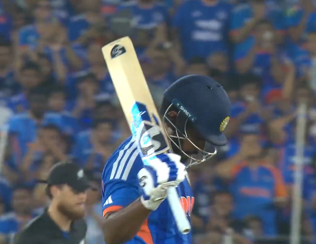 Silly Point tweet media