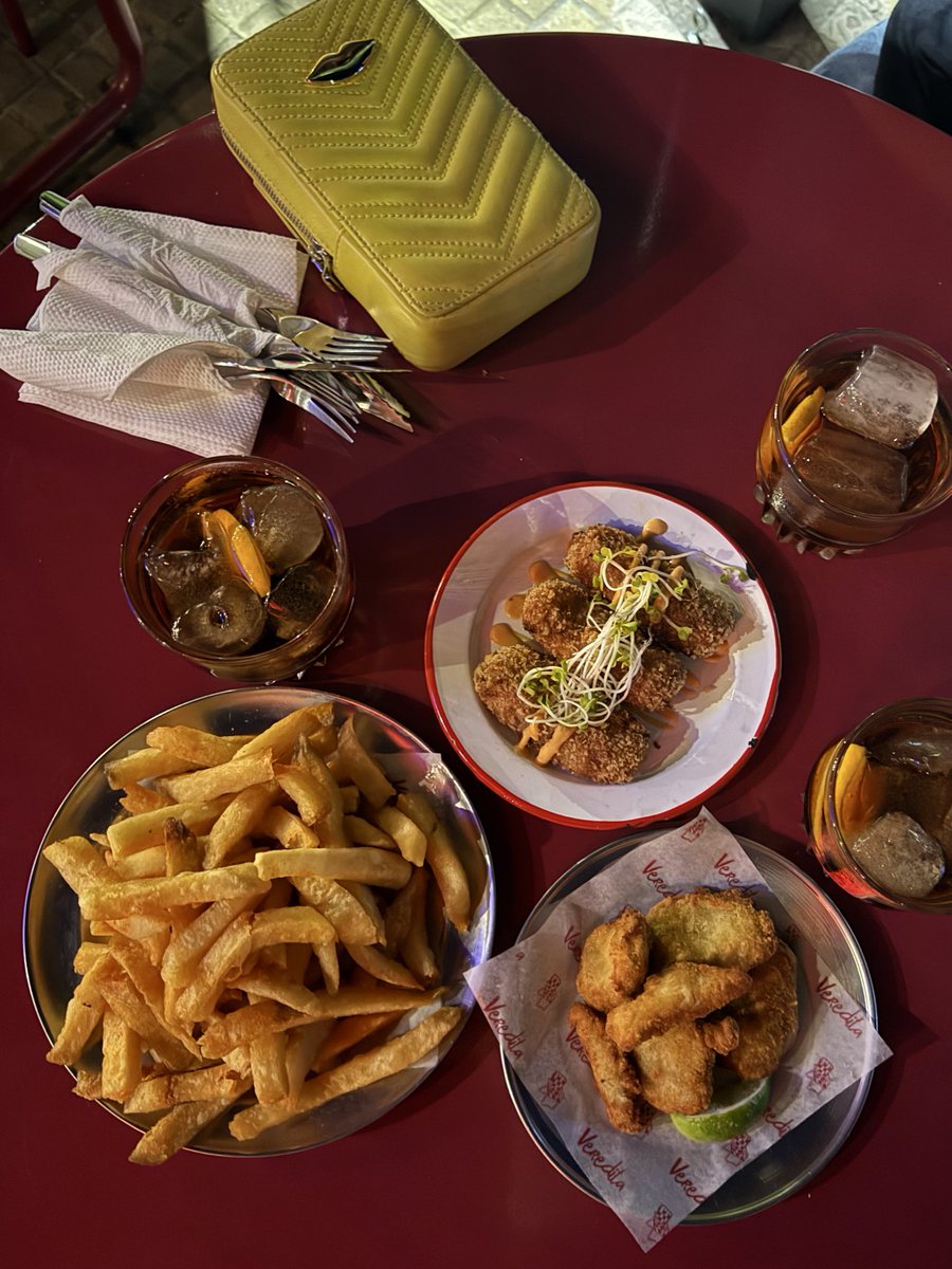 Luti ✨ tweet media