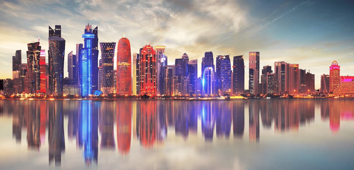 لا خوفَ على أرضٍ أطعمت الجائع وأمنت الخائف وأسقت العطشان وكست العاري وكفلت اليتيم ونصرت المظلوم ورفعت الظلم عنه 
فصنائع المعروف تقي مصارع السوء .

اللهم احفظ دولة قطر وقادتها
وشعبها وأدِم عليها الأمن والأمان 🇶🇦 🤲🏻