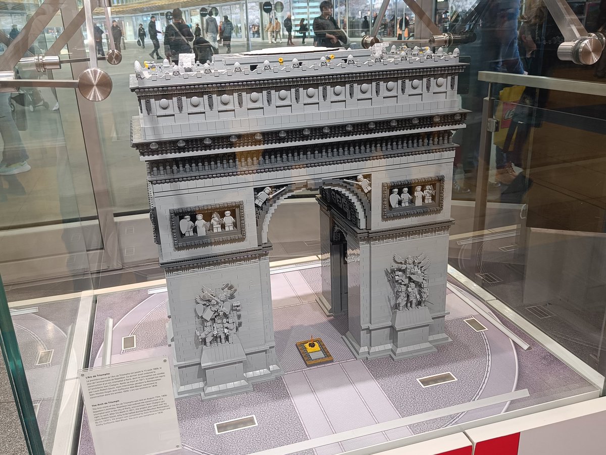 Madame Nyctalope tweet media