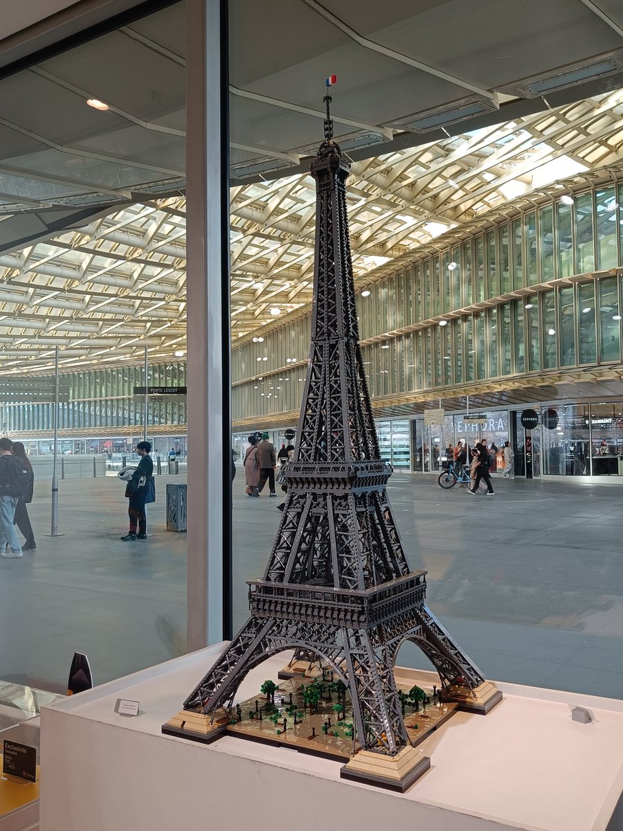 Madame Nyctalope tweet media