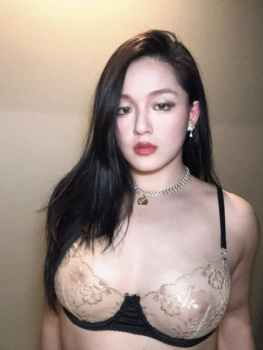 👙 https://t.co/xKJ8bWuGSr