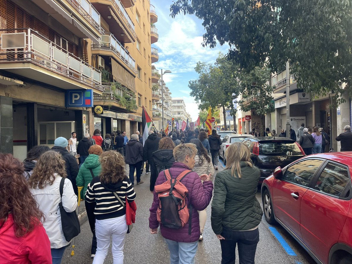 QuePaguinElsRics tweet media