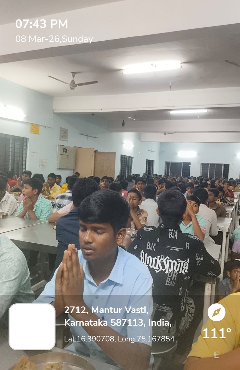 mdrs277's tweet photo. Night dinner MDRS Belagali tq Mudhol district Bagalkot https://t.co/KXHNq2UiFA