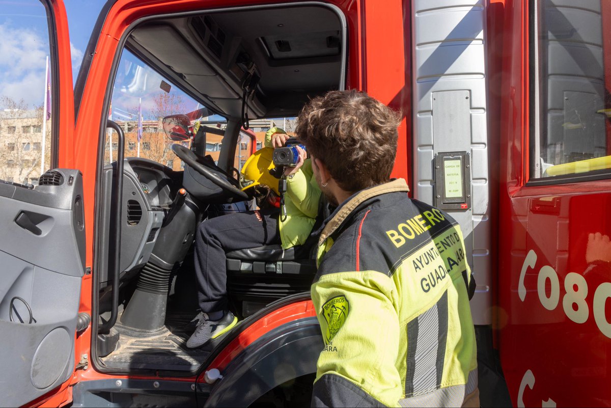 ChemaAntonGu's tweet photo. 🚒  Hoy, día de San Juan de Dios, patrón de los bomberos, quiero felicitar a todos los bomberos de Guadalajara por su dedicación, profesionalidad y vocación de servicio. 

Gracias por cuidar de nuestros vecinos cada día. 

Seguimos avanzando con acuerdos que refuerzan el servicio https://t.co/51dNiIENBp