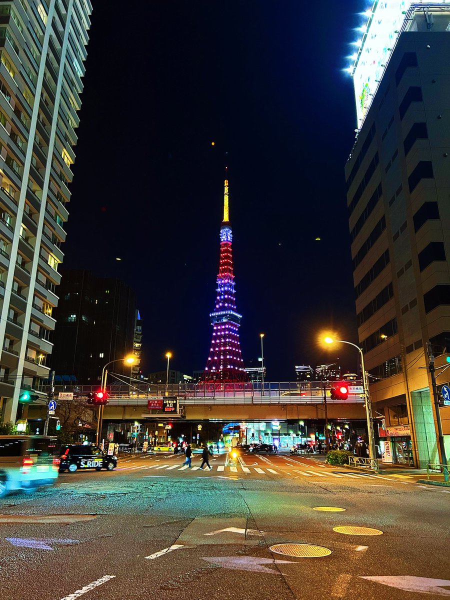 premade_me's tweet photo. 今日の東京タワー！キレイやった😍 https://t.co/XvRI32FSBx