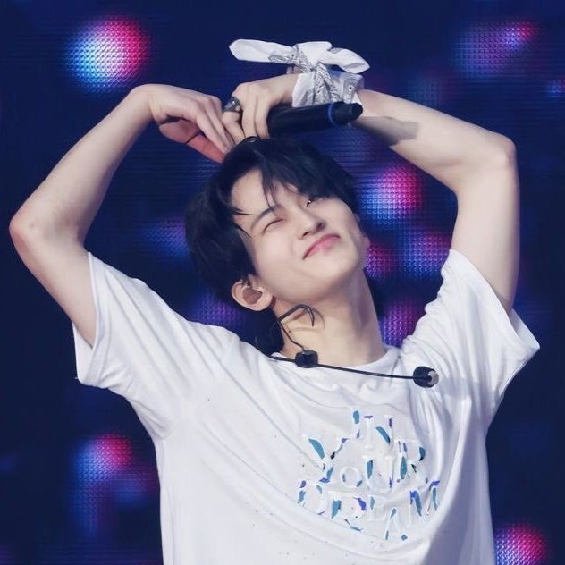 ashy 🫑 tweet media