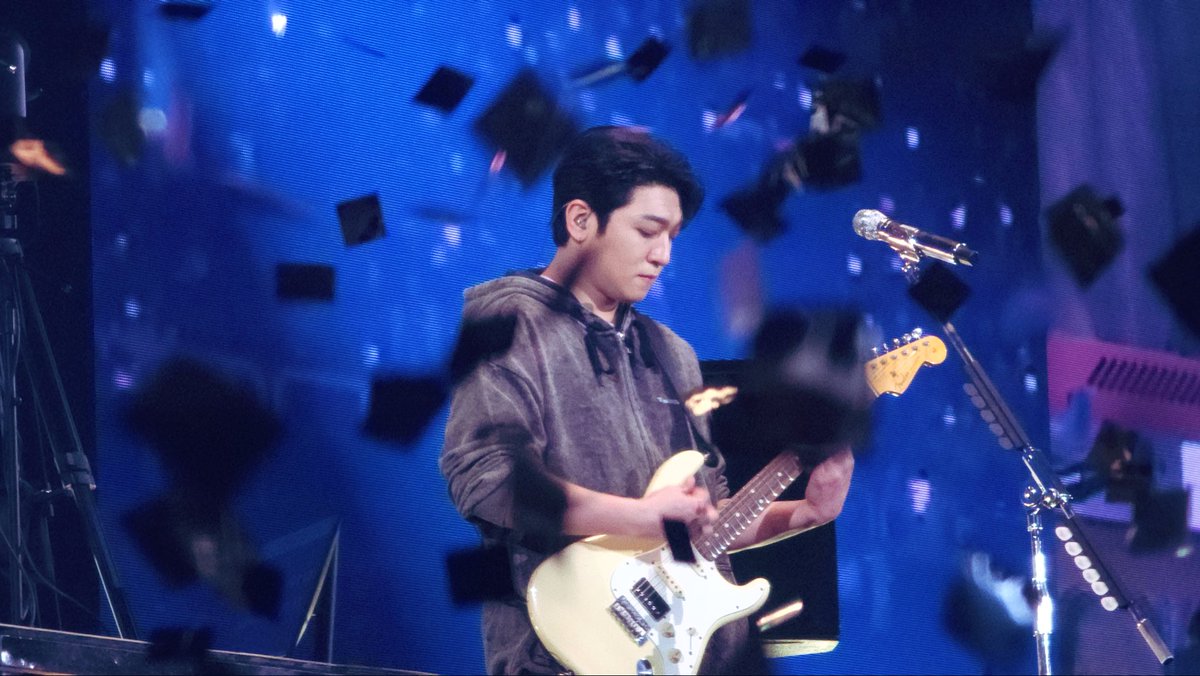 SUNGravity tweet media