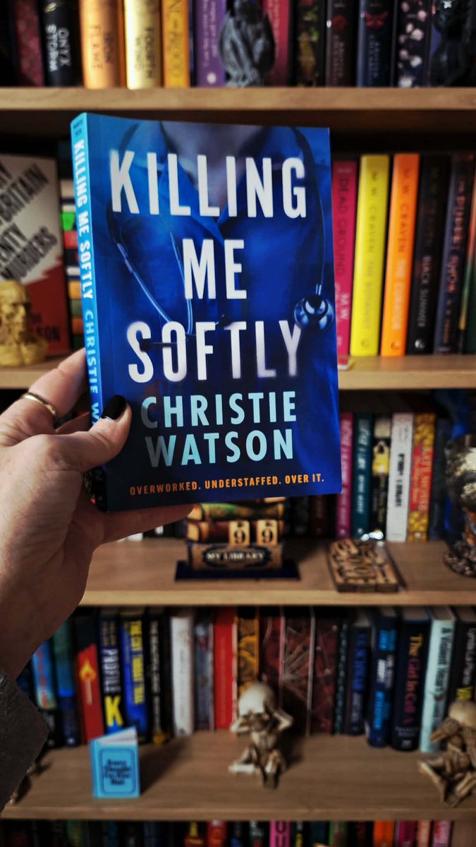 Author - Noelle Holten ✍ tweet media