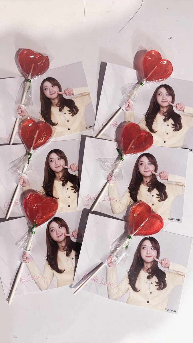 Aurellia tweet media