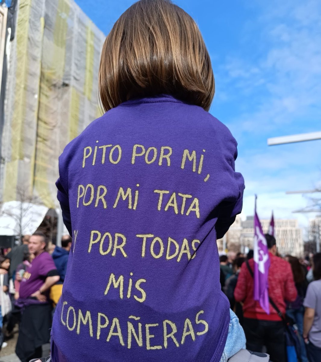Este #8DeMarzo  nos manifestamos de nuevo en las calles junto a muchas organizaciones y personas para seguir exigiendo una sociedad #feminista porque es la única en la que cabemos todas y todos con los mismos derechos y oportunidades.
#FeminismoSindical #ccoo
