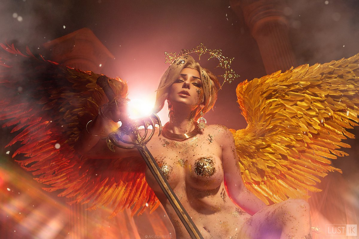 Булочка Шу с корицей 😼 tweet media