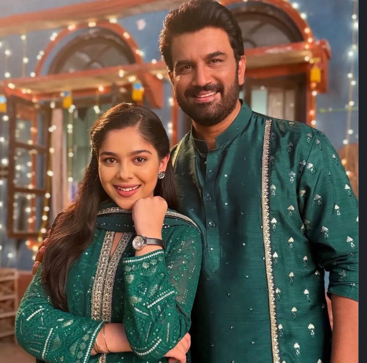 imviraltv's tweet photo. Second on the national TRP charts and first in hearts! ❤️
@niharikachoukseyofficial
@sharadkelkar
@itsprateeksharma
@paasha91
@studiolsd_
#TummSeTummTak
#StudioLSD
#ZeeTV
#TRPCharts
#NumberOneShow
#TopRatedShow
#TRPLeader
#HitShow
#viraltv https://t.co/1uO83vGzgo