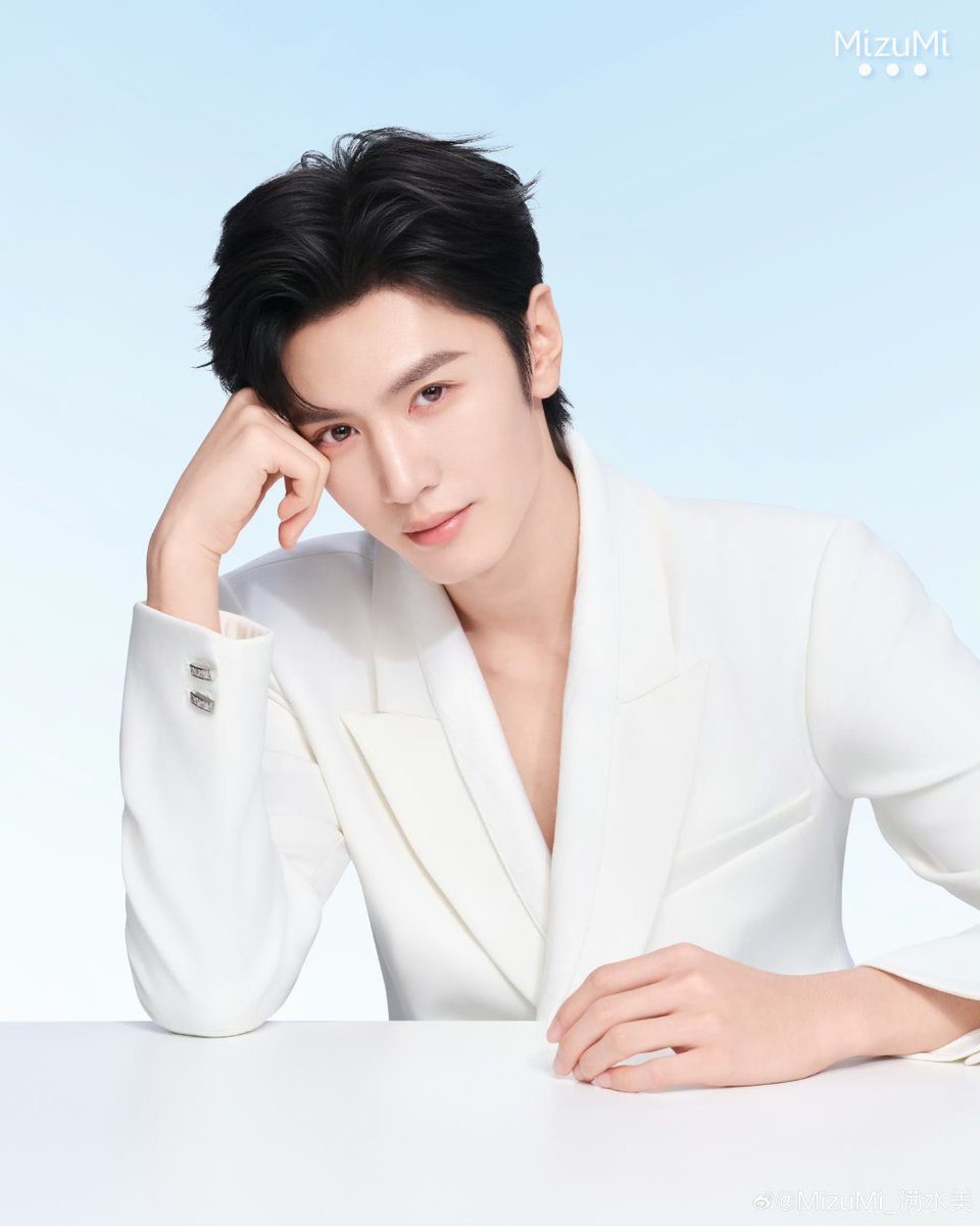 ChenZheyuanTH's tweet photo. แบรนด์แอม Mizumi หล่อแบบอยากเหมากันแดดยกโรงงาน 🥹🔥

#เฉินเจ๋อหย่วน #ChenZheyuan #陈哲远 https://t.co/q8fYghZS2d