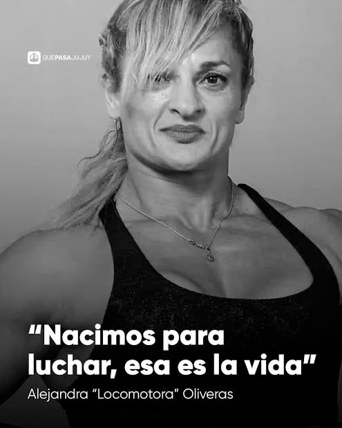 𝑳 𝒂 𝒖 𝒓 𝒂 tweet media