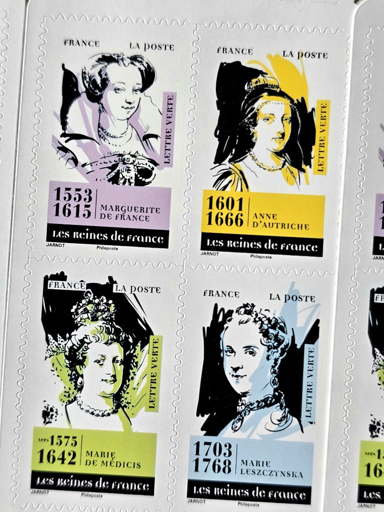 SGodeluck's tweet image. 12 timbres ... 12 Reines de France  👑
de l'ère capétienne à l'Ancien Régime.
À découvrir dès demain en vente générale dans les bureaux de poste.

@bernstephane @secretshistoire
@francetvculture @histoiretv
@HistoireMag  @HistoiredeFran7
#histoire #femmes #culture