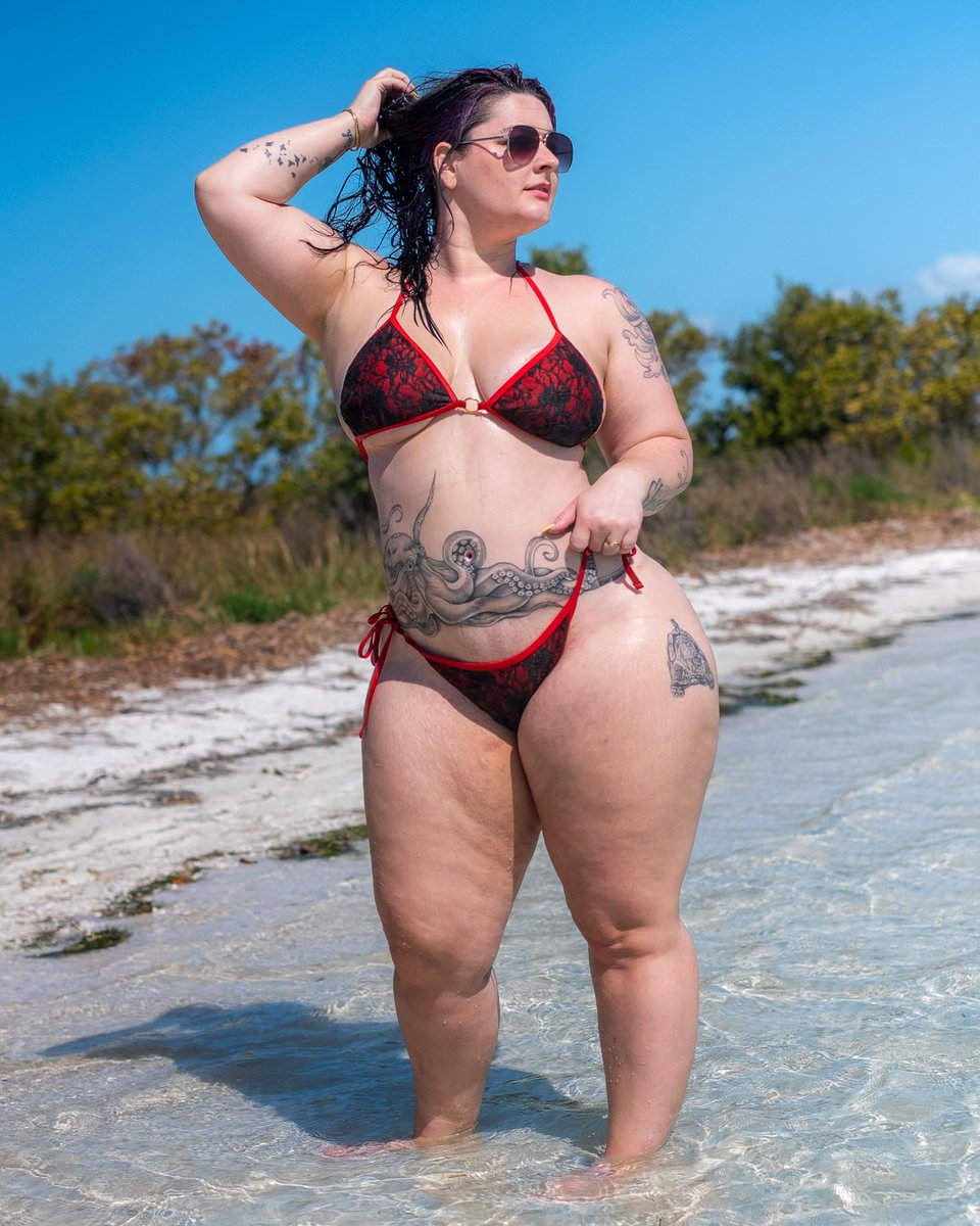 PlusSizeHub_2's tweet photo. Sara Lyn Chacon https://t.co/a8KAgJzuNc
