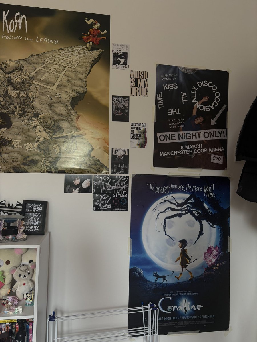 second year uni curse might be real but i love my bedroom i never want to leave