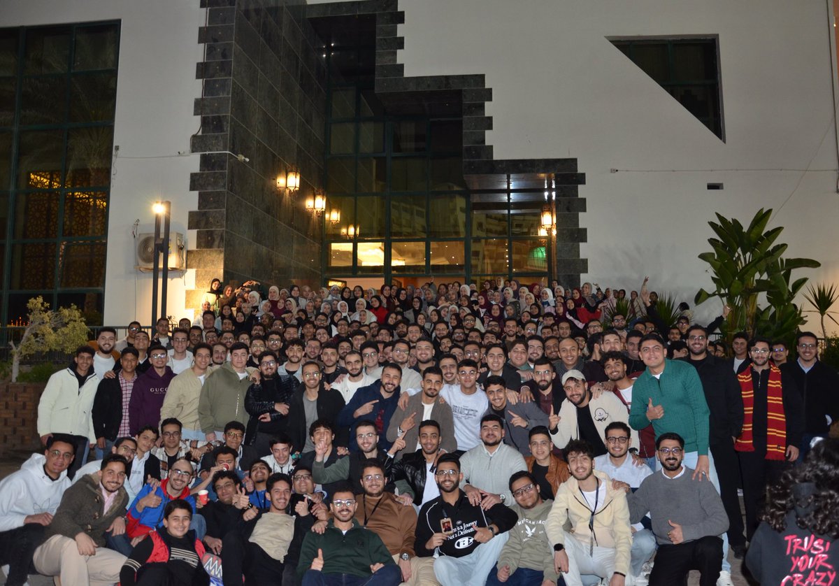 Maesters_61's tweet photo. كل سنة وانتم طيبين❤️
ربنا مايقطعها عادة ودايماً متجمعين🙏🏻

ماتنسوش تشاركونا بكوت على التويتة دي لصوركم في الافطار ، والفعاليات اللي كانت موجودة✨
#Iftar_2026
#MaesteRs61st https://t.co/gPu5osqIDV
