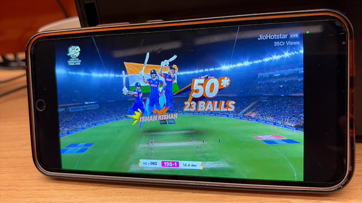 Mohanseth19's tweet photo. पहले @OfficialAbhi04 फिर @IamSanjuSamson और अब @ishankishan51 का अर्धशतक 

#INDvNZ #IndiaVsNewZealand #T20WorldCup2026final #T20WC2026Final #icct20worldcup2026 https://t.co/BaXgAnJ9yt