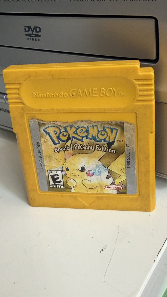 RetroTechy💾 tweet media