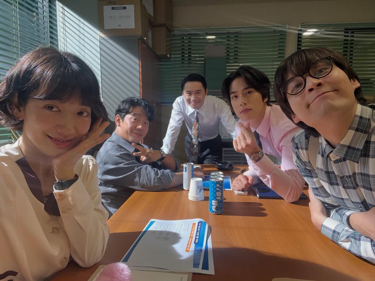 d0t0dd's tweet photo. 301호, 위기관리본부, 여의도해적단
언더커버 미쓰홍 안녕! https://t.co/FkKysIOCEb