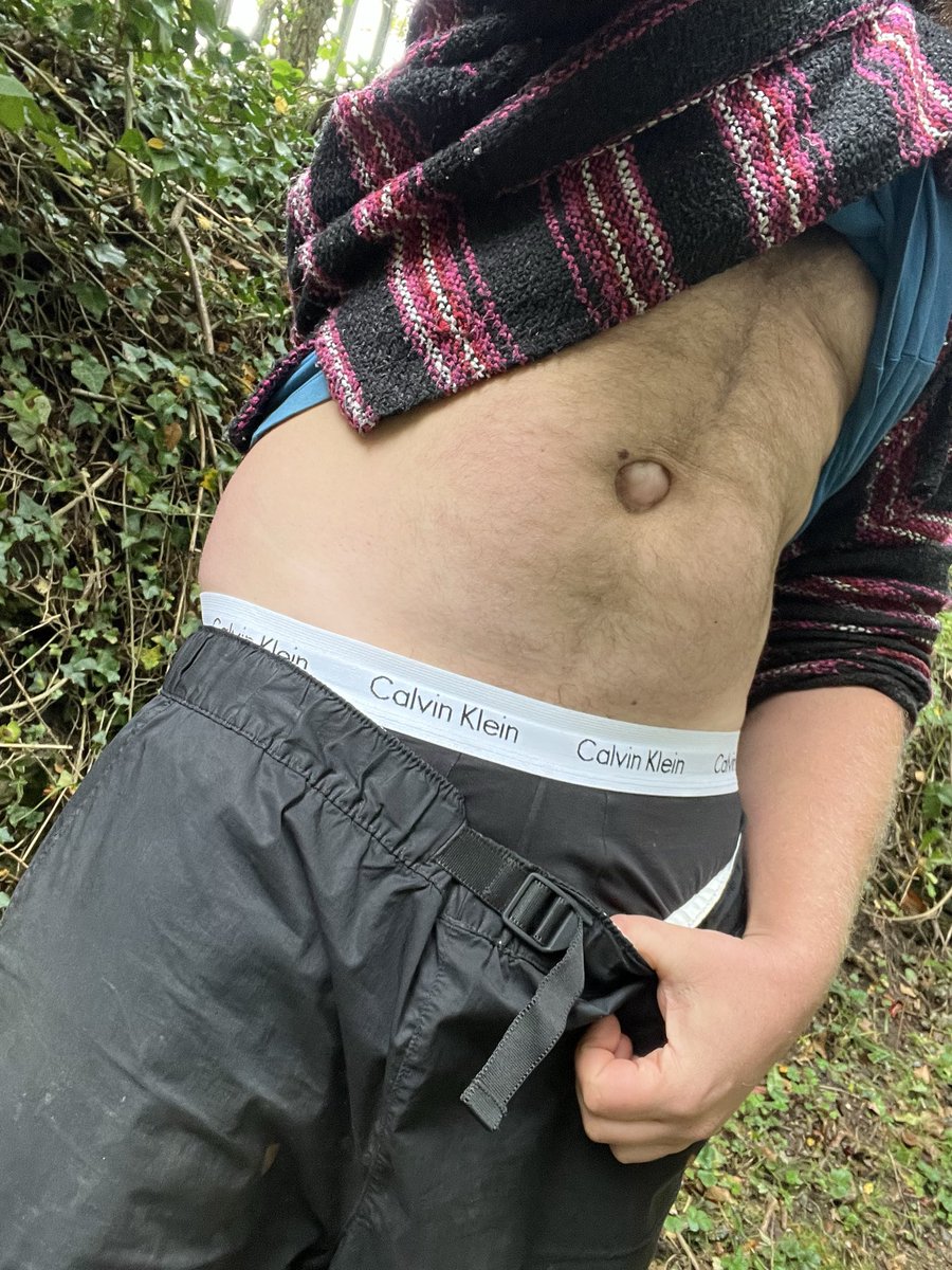 UK gay Traveller lad… used boxers, socks, footwear tweet media