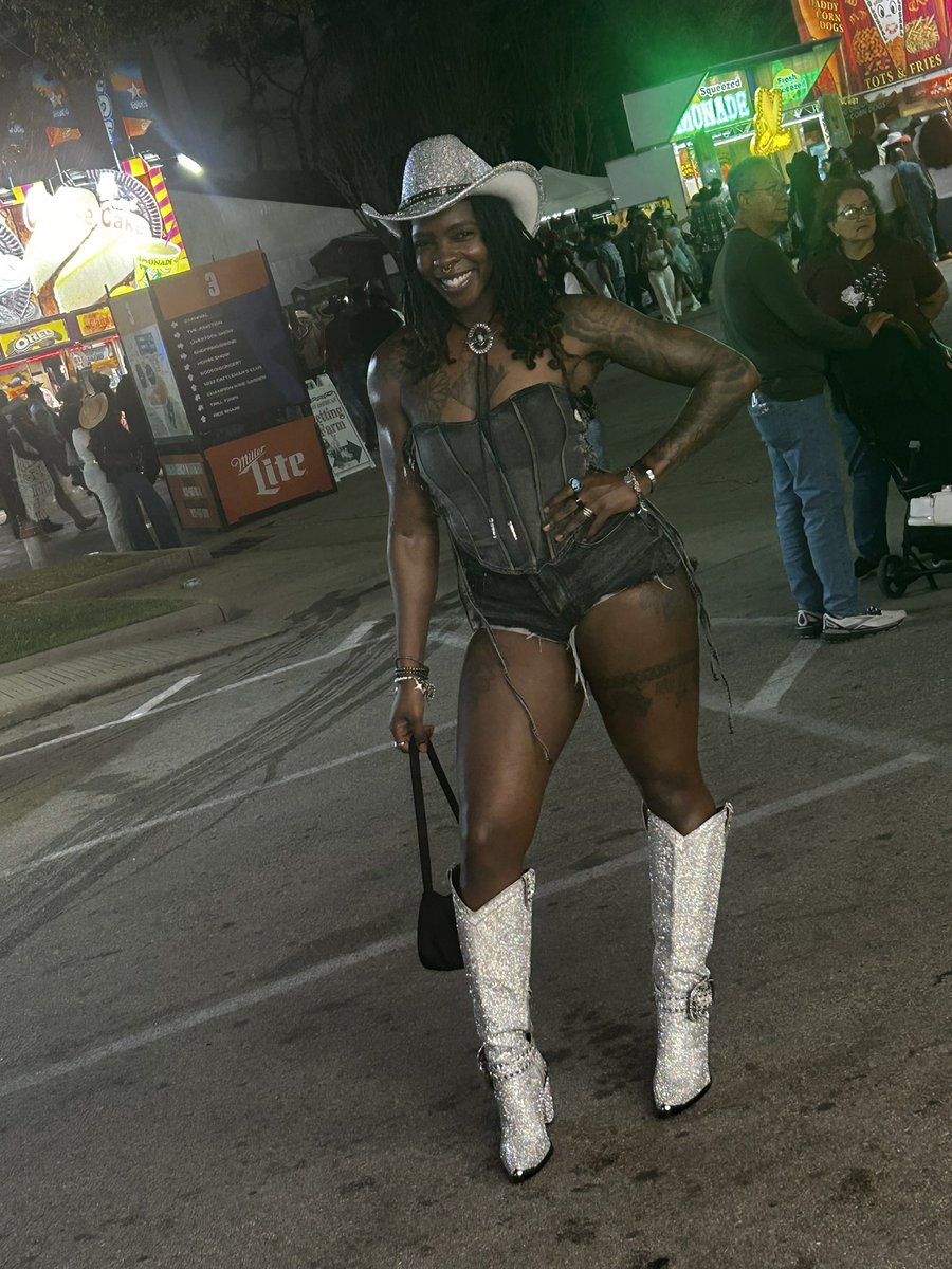 Ea$yEee 💎 tweet media