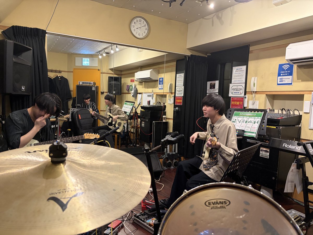 bottle_diver's tweet photo. bottle diver鋭意新曲製作中❗️ https://t.co/UJkryacDxb