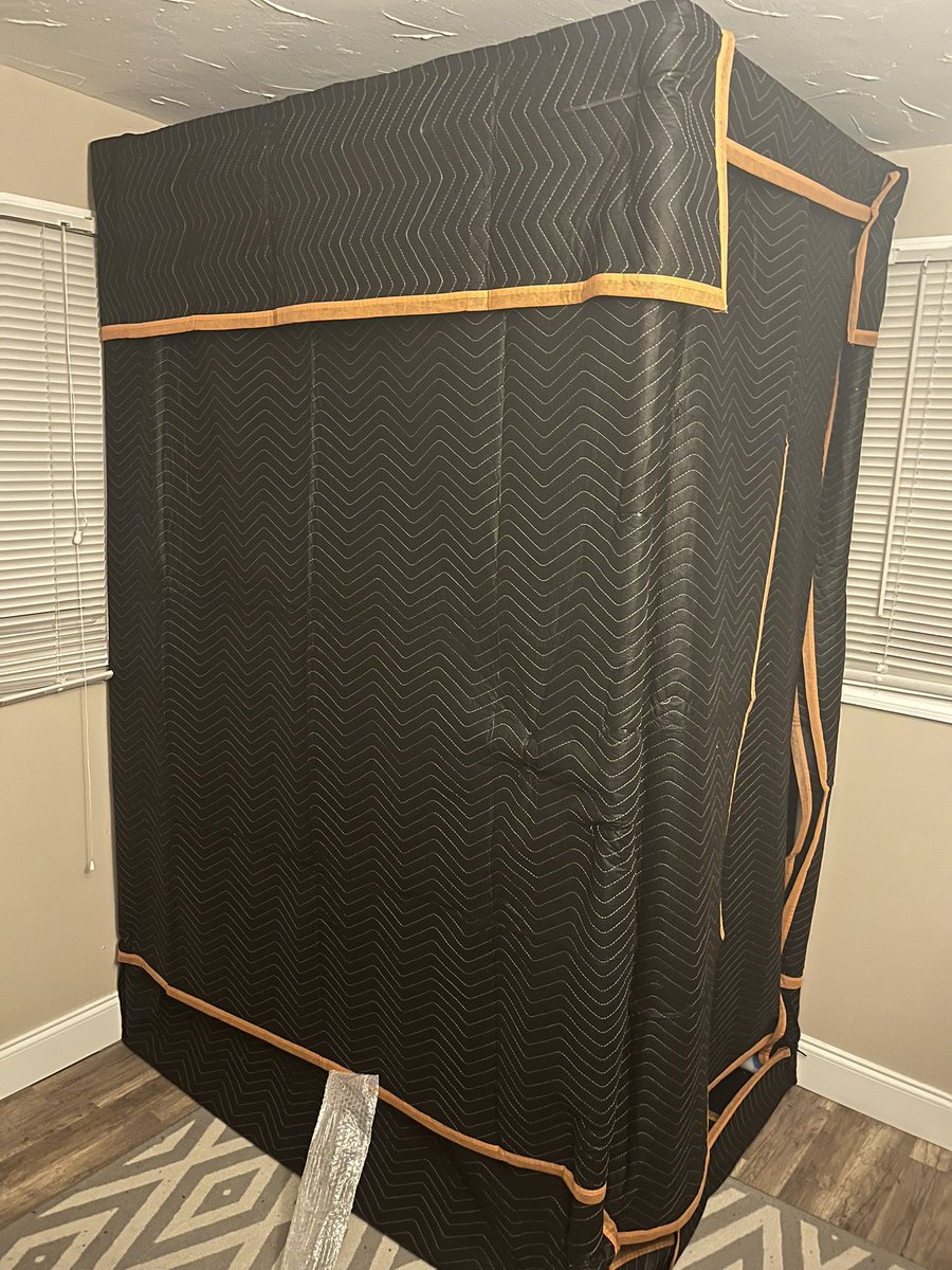 ShadowBrad727's tweet photo. Finally finished building my voice over booth! 🎙️  
Sound-treated and ready to record. Excited to keep leveling up my voice acting journey and bring more characters to life!

#VoiceActing #VoiceOver #VOBooth #HomeStudio #VoiceActor #AudioRecording #IndieVO #Acting https://t.co/JCLPjYoshJ