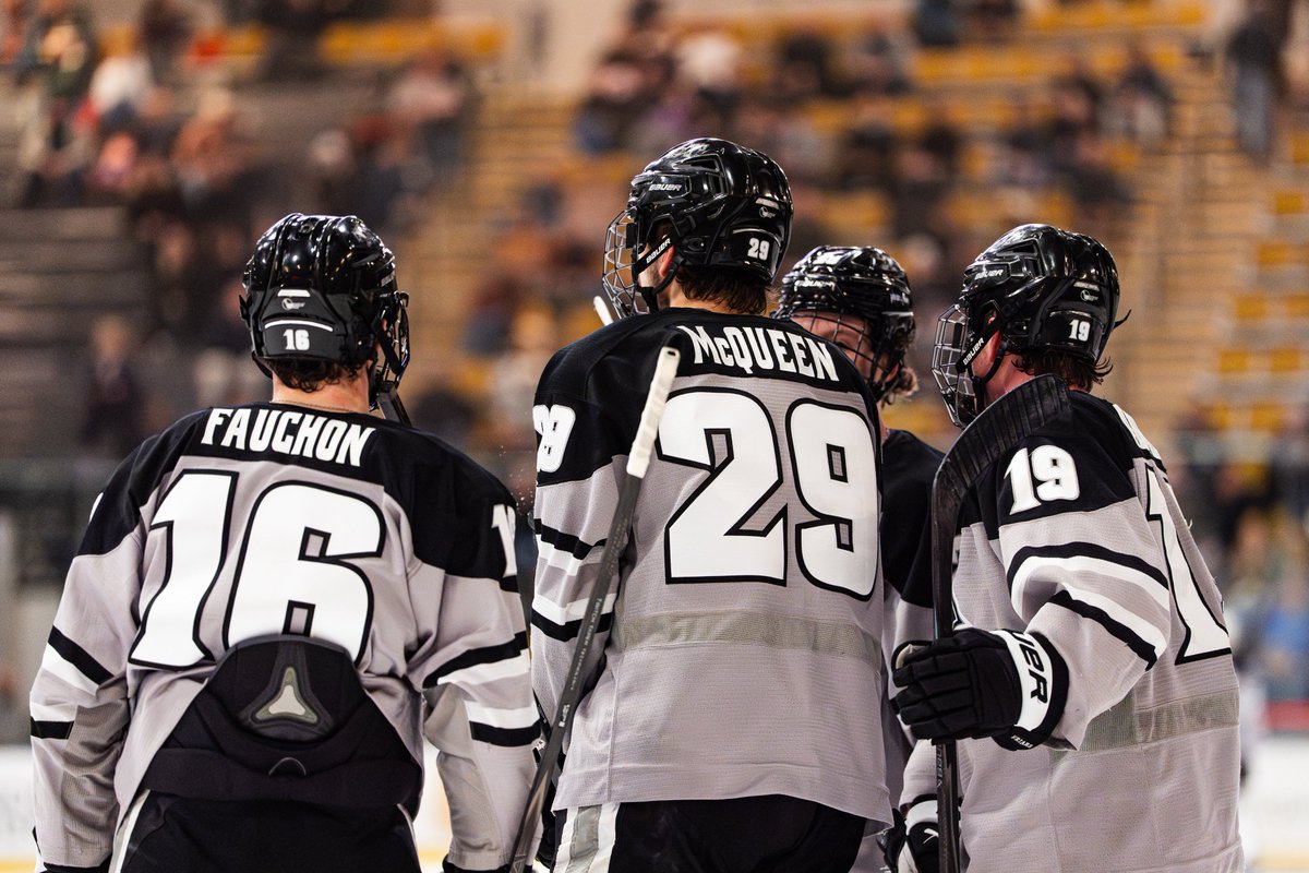 FriarsHockey's tweet photo. Regular season in the books ✅

• 15-3 record in the second half
• Most goals scored in Hockey East (116)
• Fewest goals allowed in Hockey East (74)
• 13-3-1 record on the road (9-game winning streak)
• Parsons in the second half: 12-2, 1.81 GAA, .929 sv. %

#GoFriars https://t.co/VUkgrTnoA9
