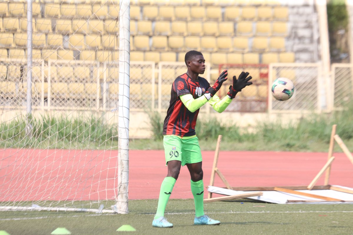 Warming up ✅️

Kick off ⏭️

To livestream click link below

youtube.com/live/O9U9iFDJ7…

#dareformore #TCCLeague26  #DSCIMP