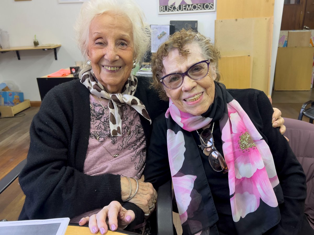 Abuelas de Plaza de Mayo tweet media