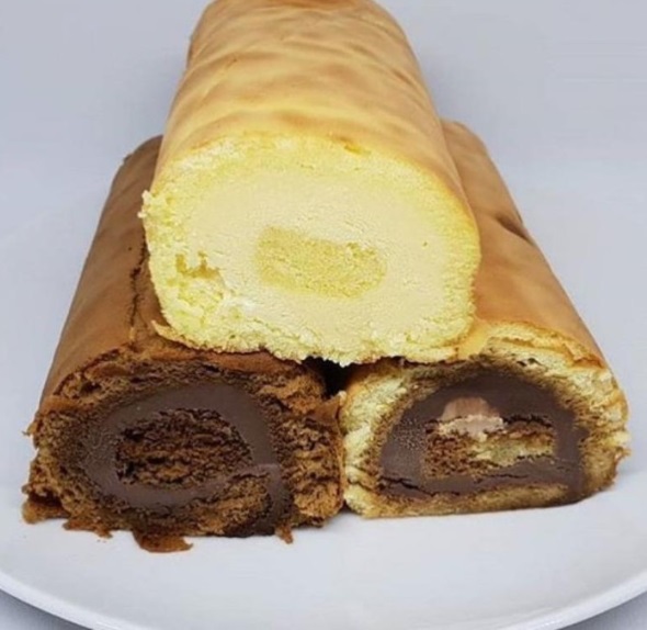 Rollcake Wahyu Austin bisa dipesan via pesansaja.com telp 085 100 5 999 85 sms/WA/telegram 082325797999 LINE ID pesansaja #wahyuaustin