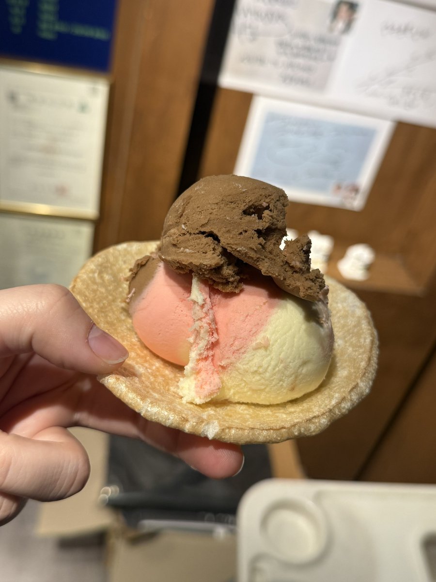 𝚋𝚎𝚎𝚗 tweet media