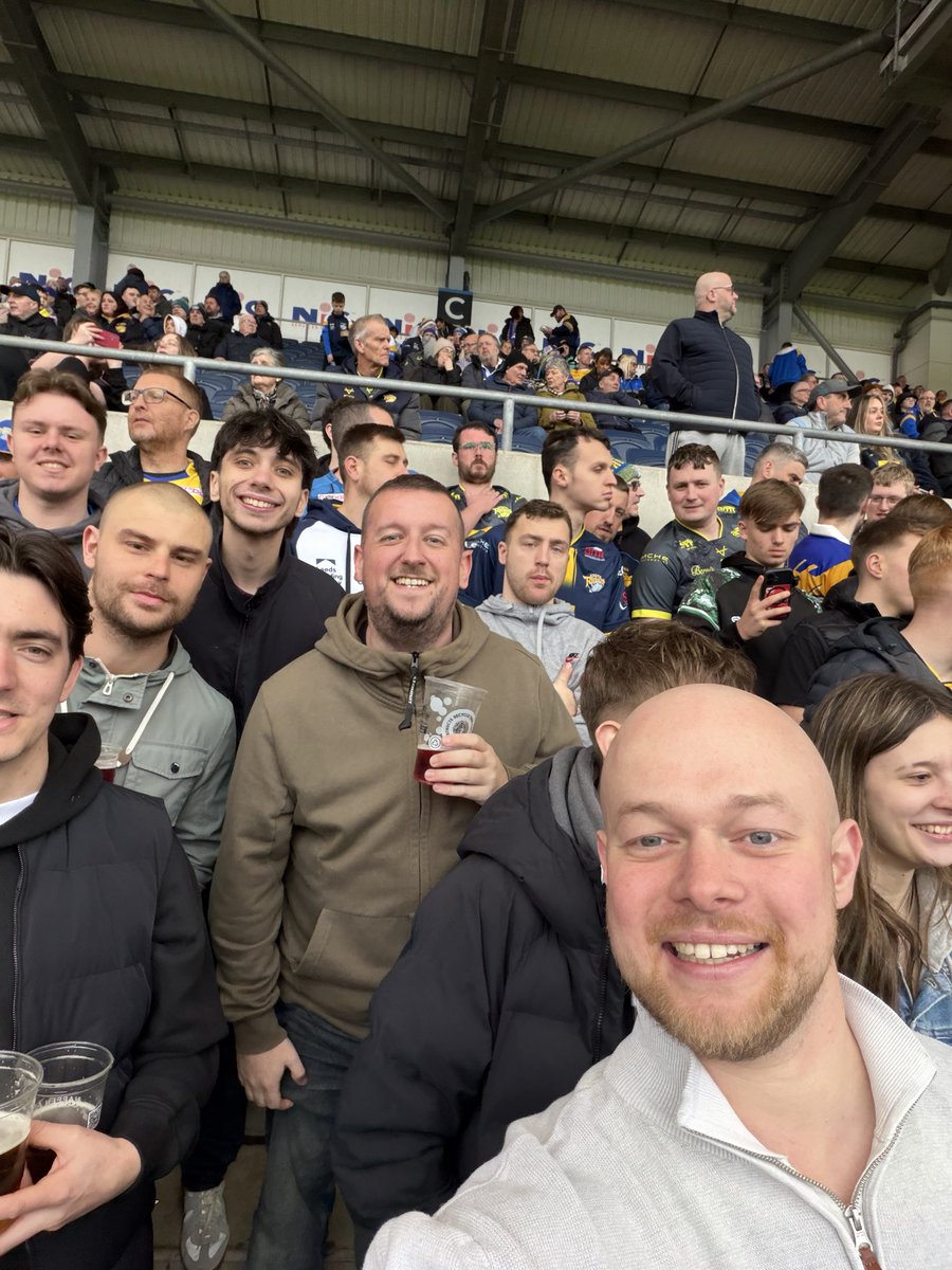 Like fuck was he missing a game for an op
💙💛 

Back it up now Leeds.