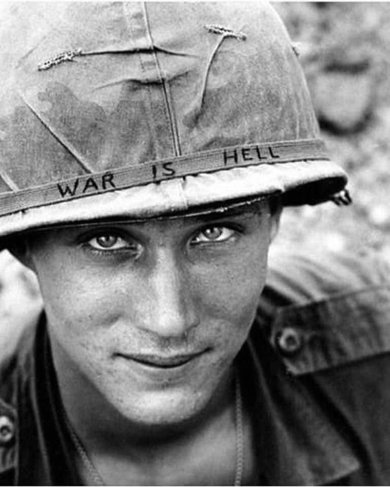 Wereldreiziger6's tweet photo. War is hell https://t.co/UsC8ReBotj