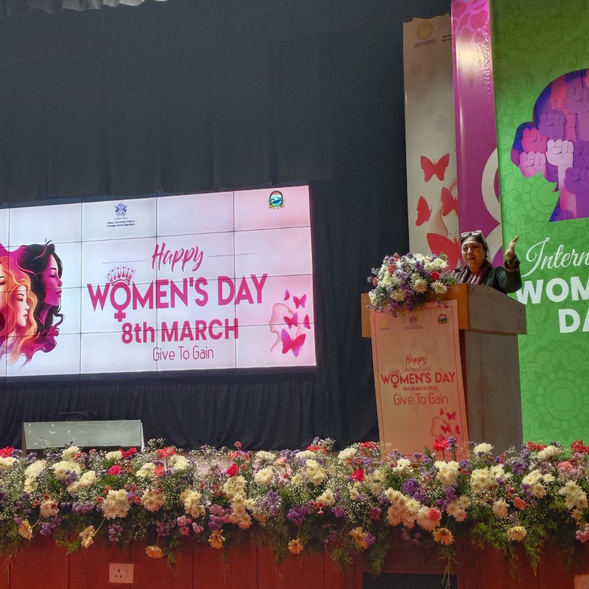 Martha Farrell Foundation tweet media