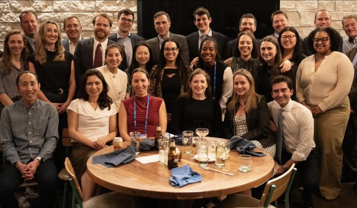 IuliaBarbur's tweet photo. Back home from #SSO2026 and full of gratitude to have such an incredible and supportive department and co-residents to keep me inspired as I enter the lab next year! And of course, thank you to the research committee for the chance to present our group's work. @pennsurgery https://t.co/H4y4nKPBGw