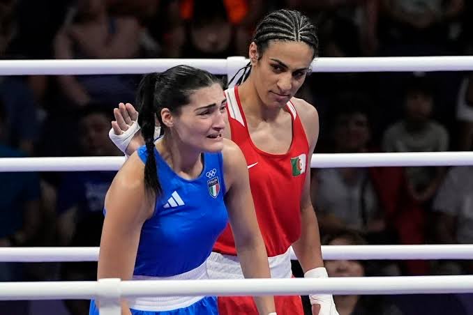 Feliz día para esta boxeadora que peleó contra un hombre.