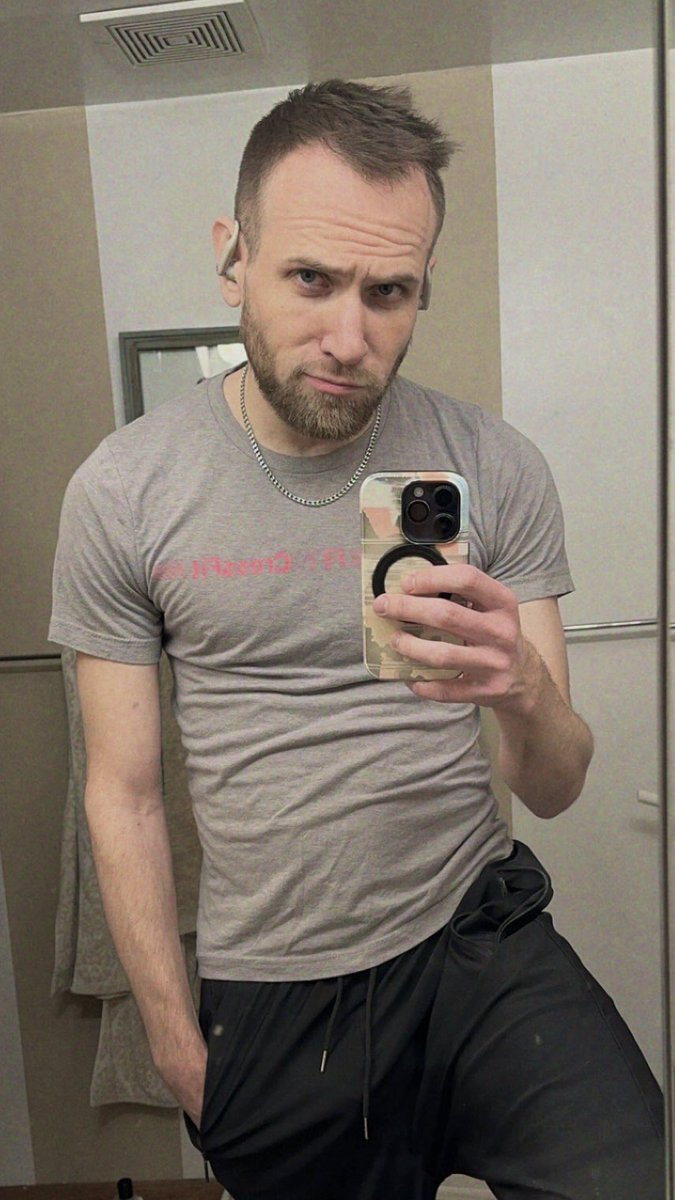 Red Remaking tweet media