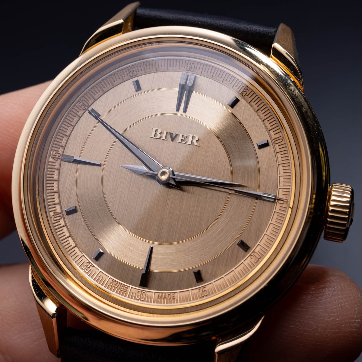 aBlogtoWatch tweet media