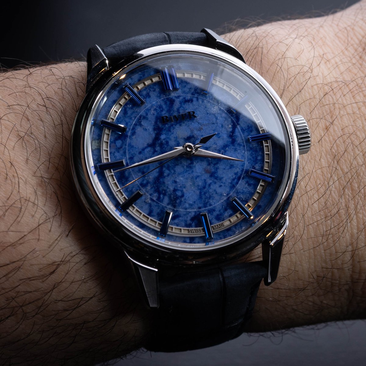 aBlogtoWatch tweet media